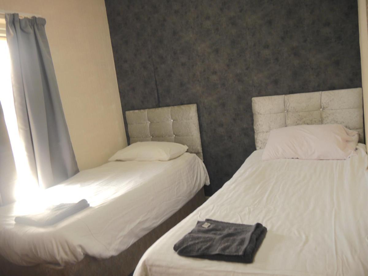 Standard Twin Room,1207323814:JPEG